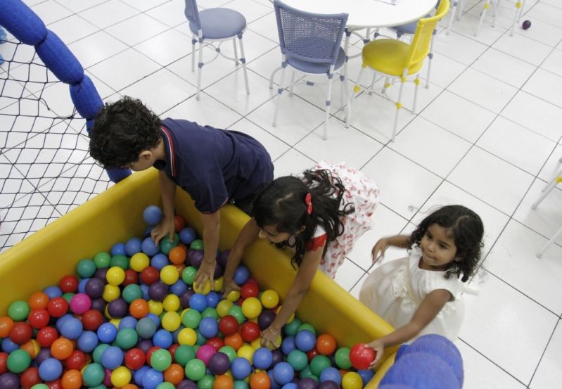 Alugar Salão de Festa Infantil Valores na Vila Santa Isabel - Alugar Salão de Festa Infantil