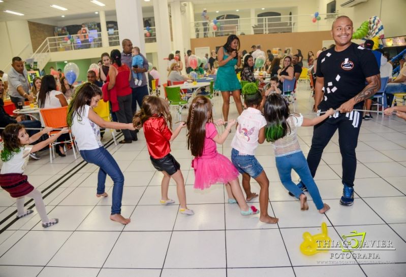 Espaço para Alugar para Festas Valores Acessíveis em Pirapora do Bom Jesus - Salão de Festa na Chácara Califórnia