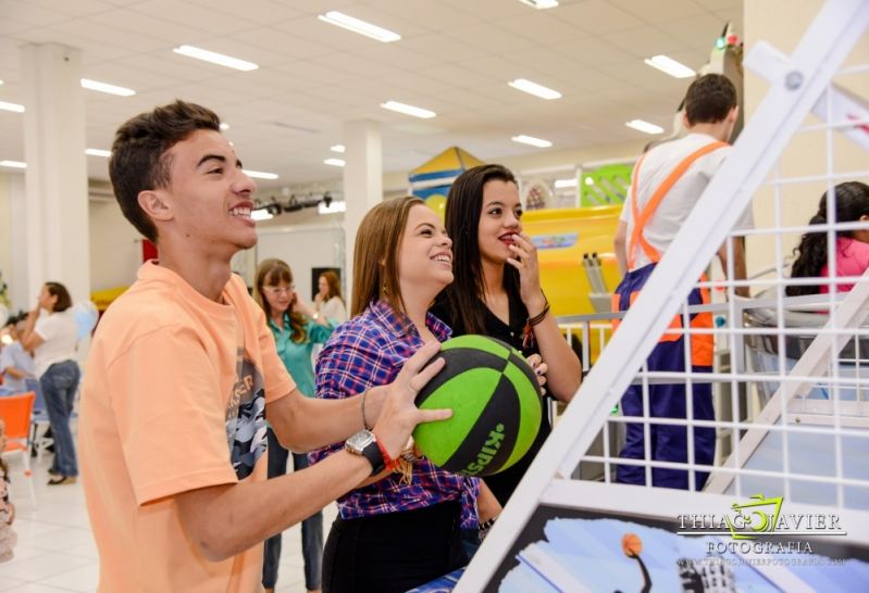 Espaço para Festa Corporativa Melhor Preço em São Lourenço da Serra - Salão de Festa na Chácara Califórnia