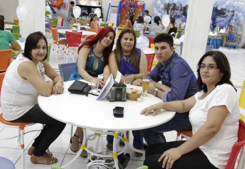 Locação de Buffet Infantil Preço Acessível em Engenheiro Goulart - Locação de Buffet Infantil