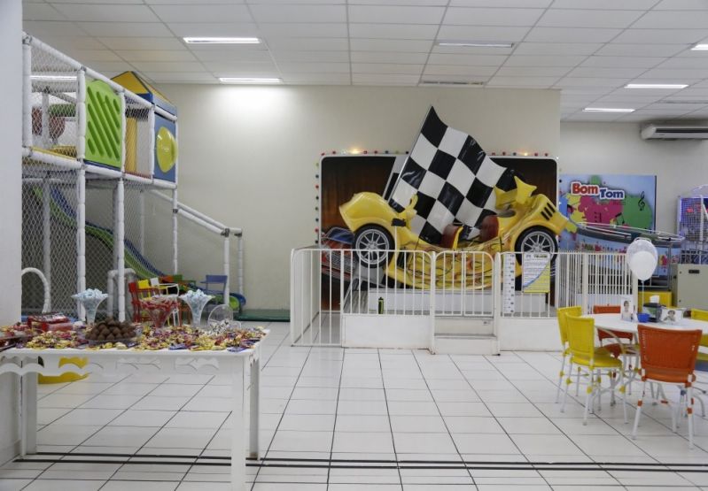 Salão para Festa Infantil com Menores Valores em Carapicuíba - Salão para Festa Infantil Preço