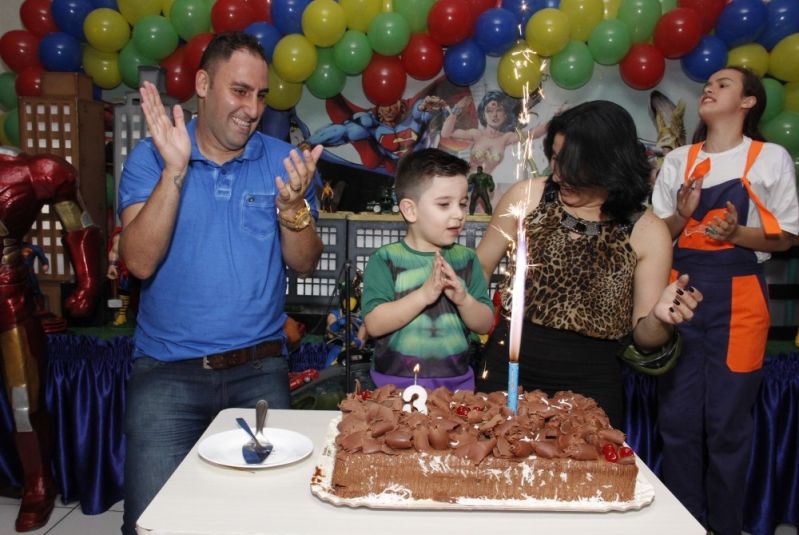 Salão para Festa Infantil Melhores Preços em Guianazes - Salão para Festa Infantil Preço